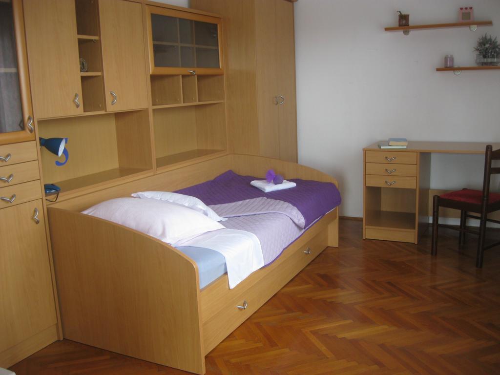 Apartment Promona Drniš Exteriör bild