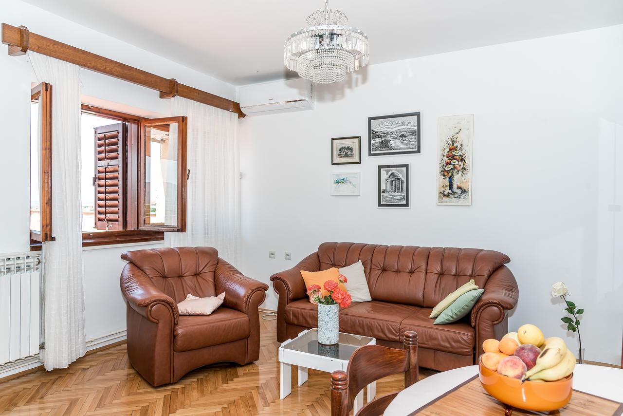 Apartment Promona Drniš Exteriör bild