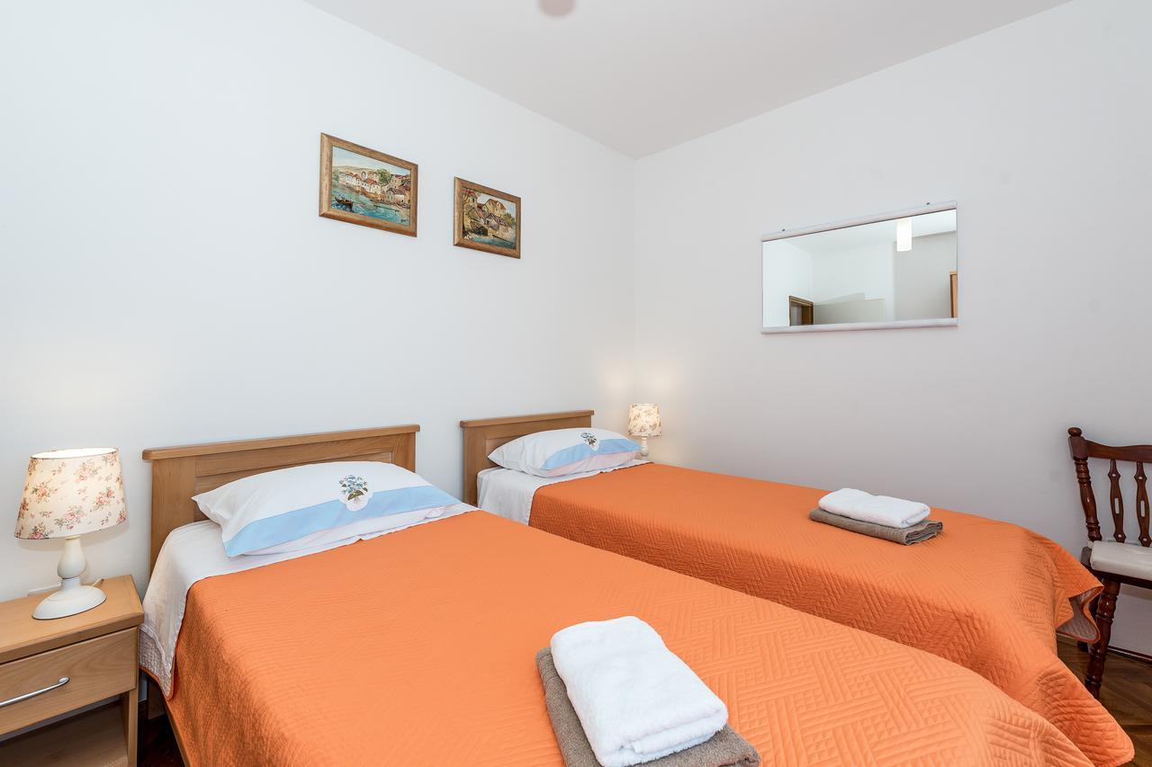 Apartment Promona Drniš Exteriör bild